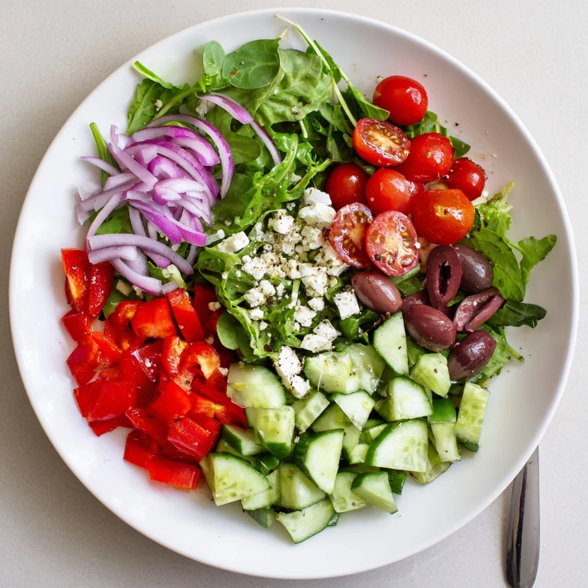 Fresh Salad Recipe with crisp greens, juicy tomatoes, and zesty lemon dressing